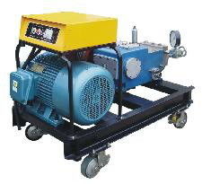440V Elektrik Motoru Sürücüsü Taşınabilir Yüksek Basınçlı Su Püskürtücü 10000psi