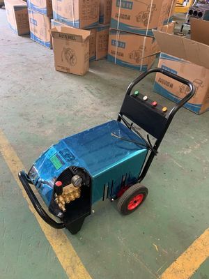 Su Jeti Yüksek Basınçlı Araba Temizleme Makinesi 150bar 3kw Çok Amaçlı