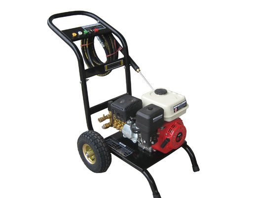 Mühendislik Kamyonları İçin 13HP Benzinli Yüksek Basınçlı Oto Yıkama Makinesi